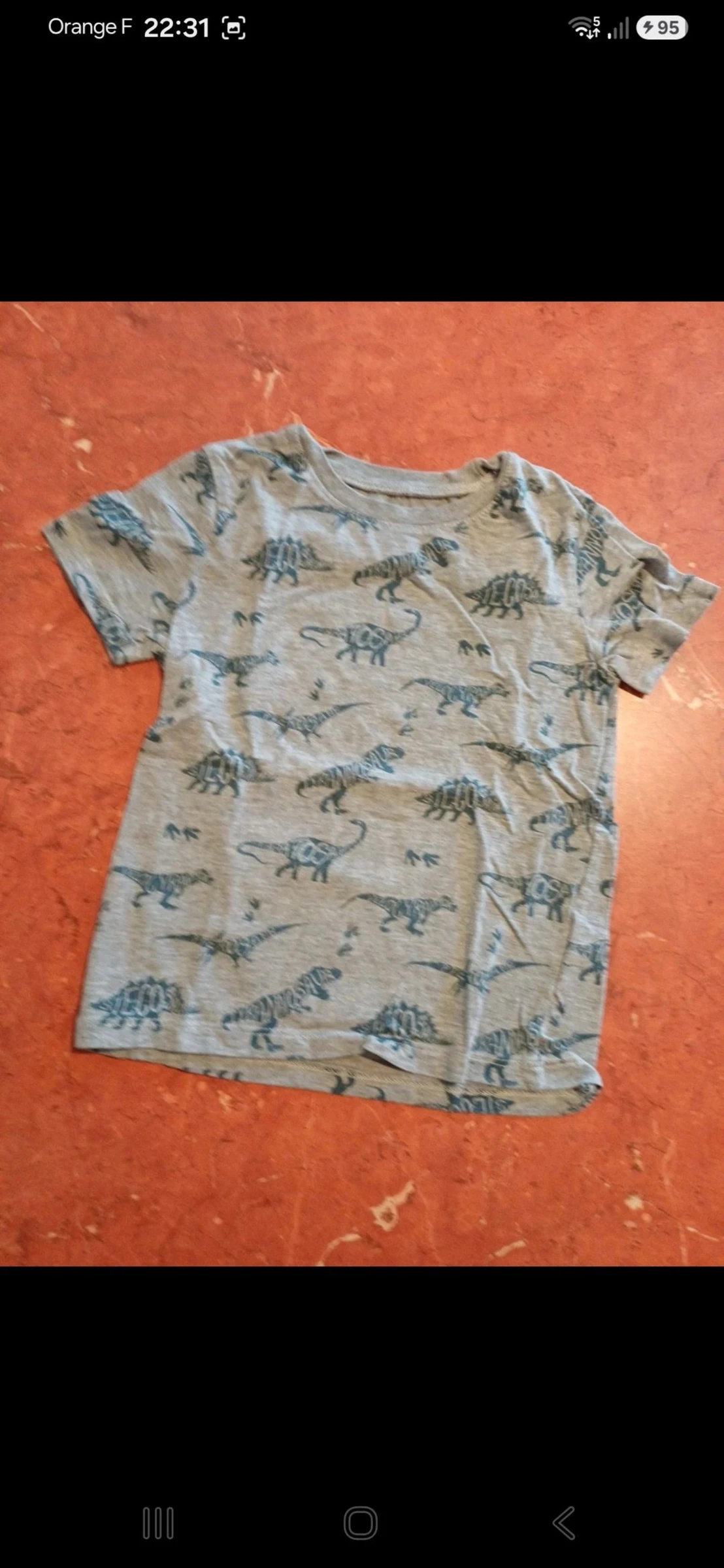 T.shirt garçon taille 5 ans